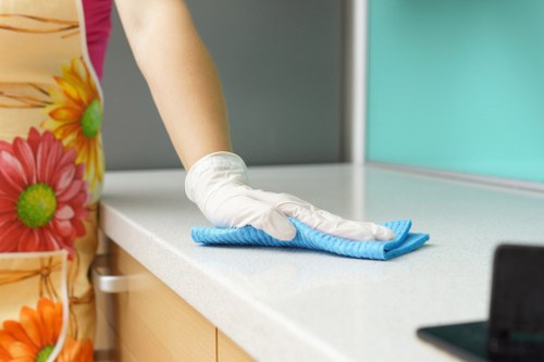 Carpet cleaning process improving a home floor in NW3