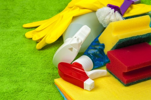 Professional cleaning for a flat in NW3 with shared access
